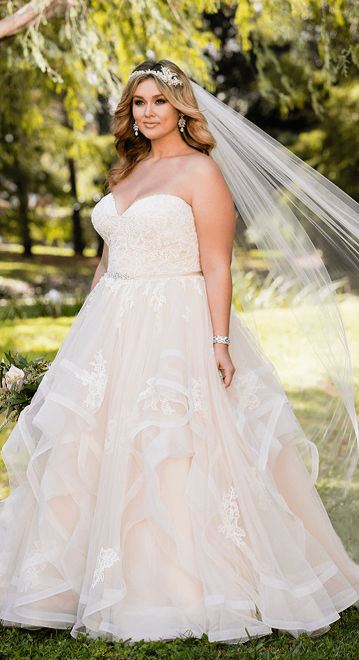 10 Incredible Ball Gown Wedding Dresses that Are a Dream Come True